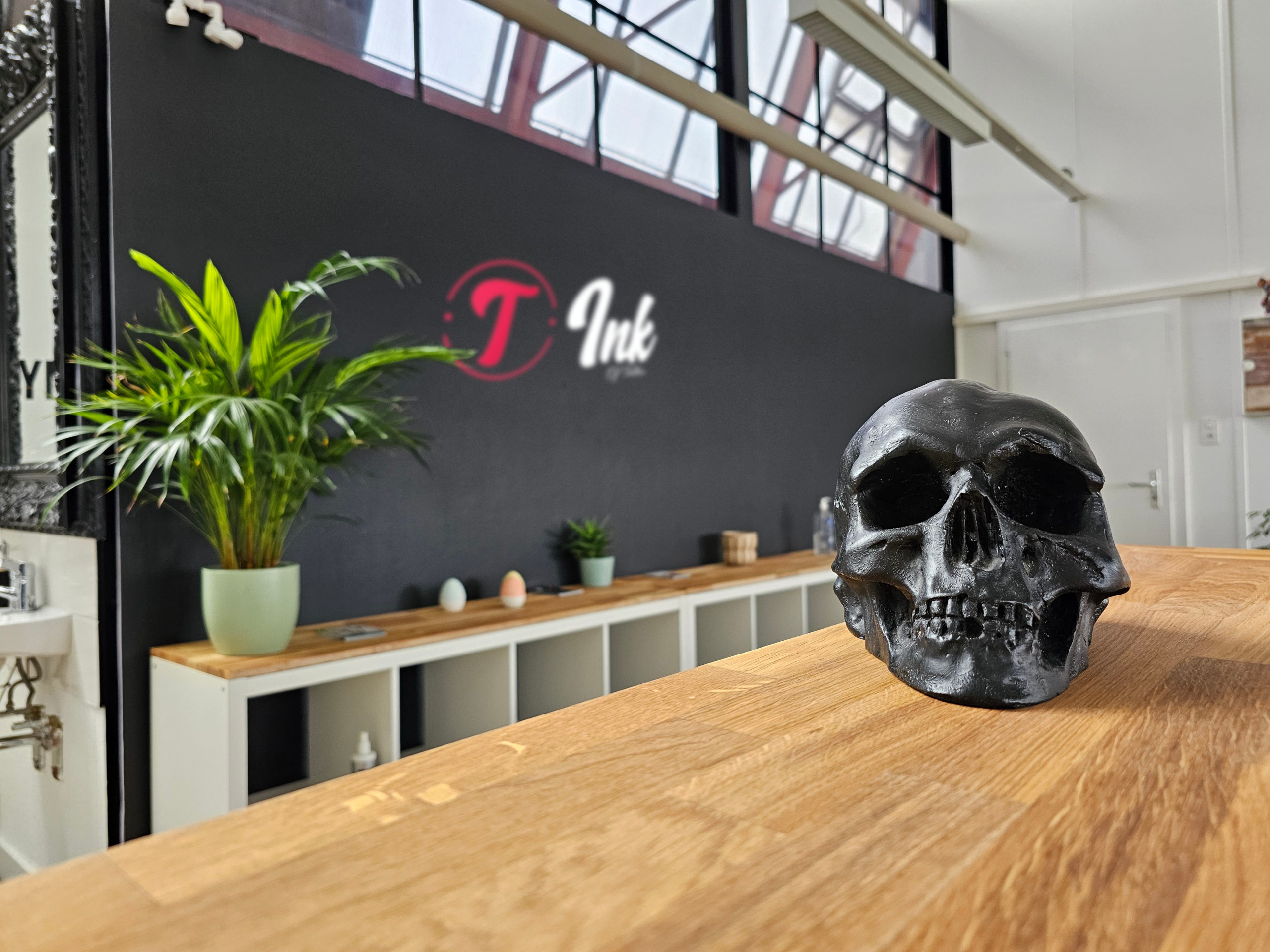 salon T'Ink Tattoo Gland